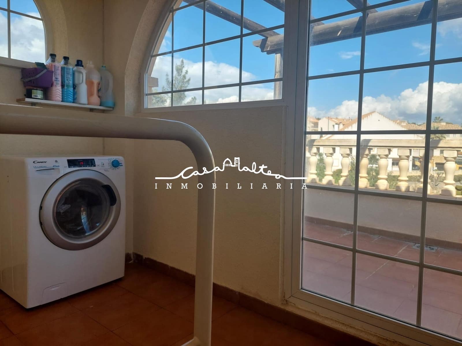 4 bedroom Villa for sale in La Nucia with pool - € 475,000 (Ref: 9741851)