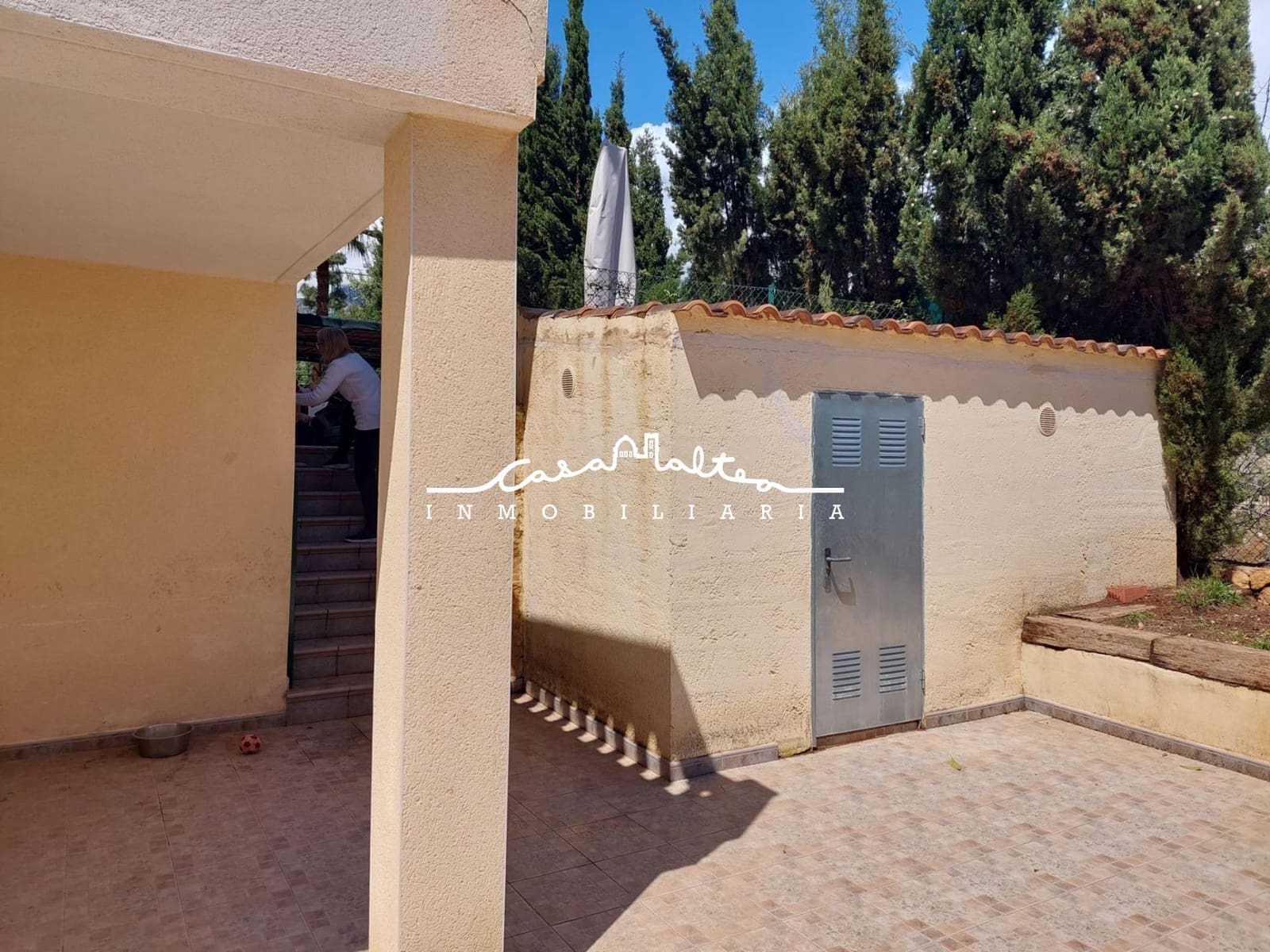 4 bedroom Villa for sale in La Nucia with pool - € 475,000 (Ref: 9741851)