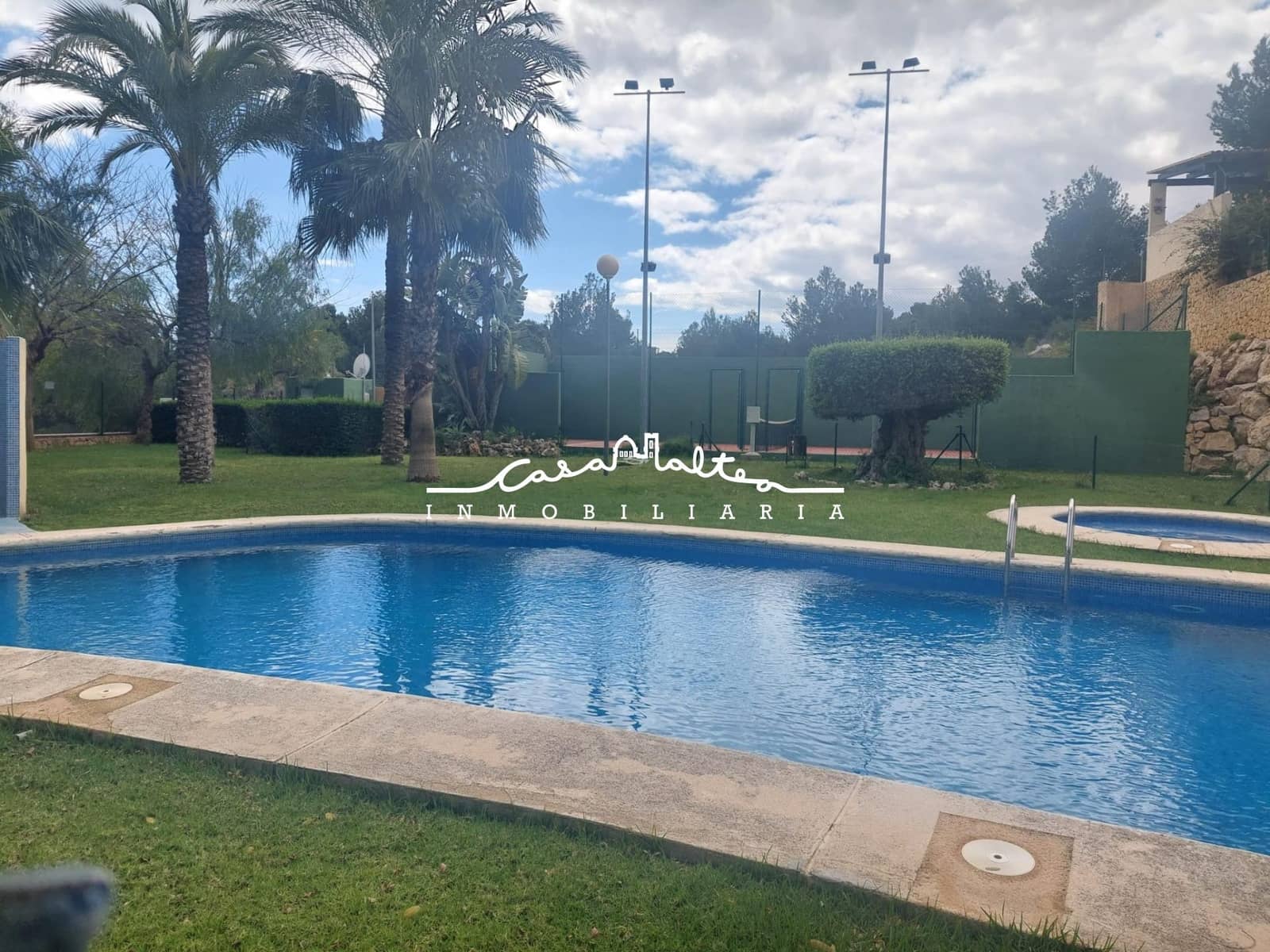 4 bedroom Villa for sale in La Nucia with pool - € 475,000 (Ref: 9741851)