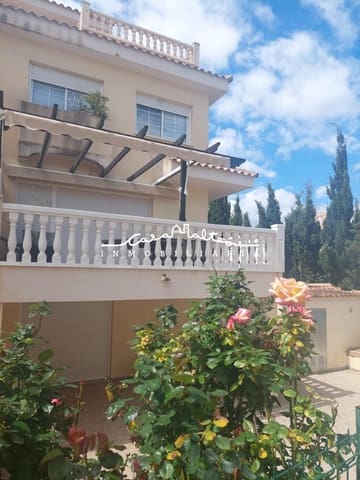 4 quarto Moradia para venda em La Nucia com piscina - 475 000 € (Ref: 9741851)