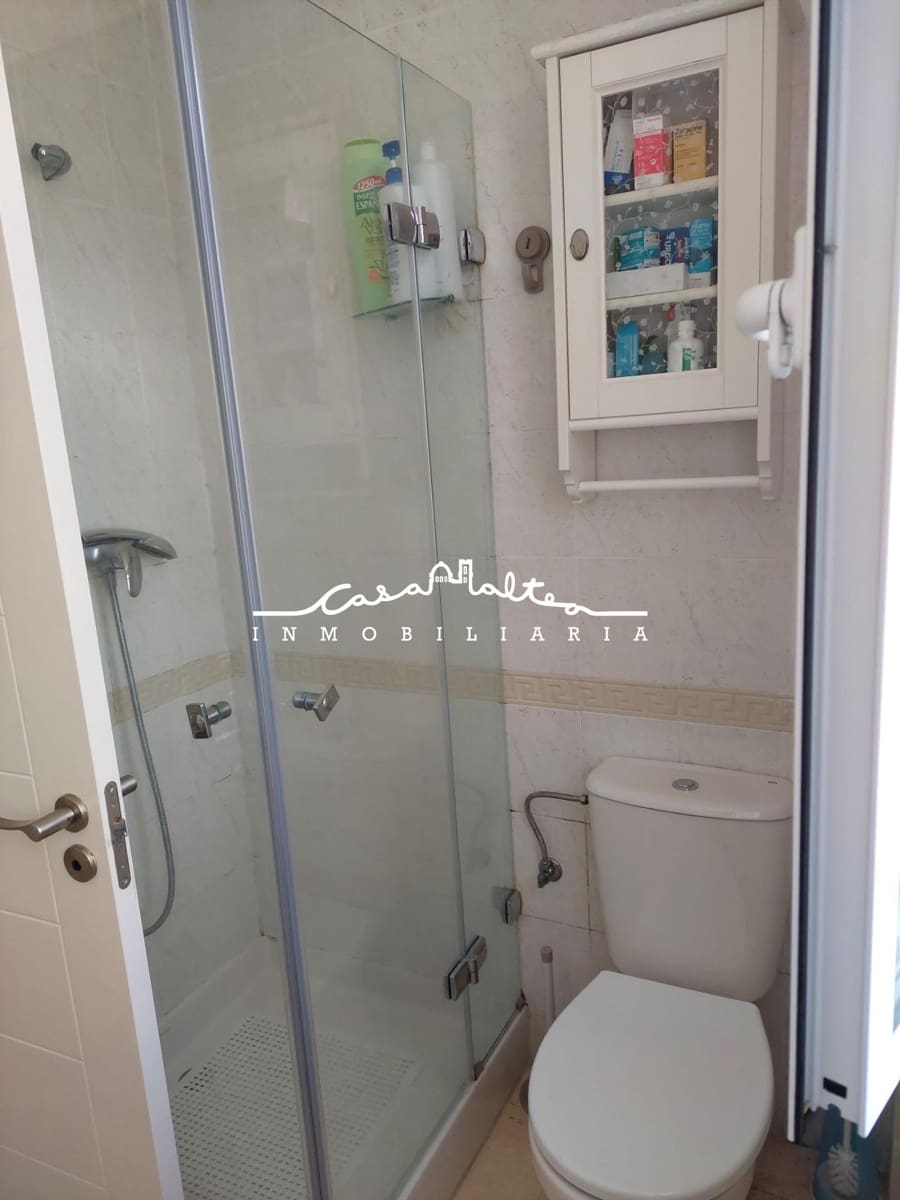 4 soveværelse Villa til salg i La Nucia med swimmingpool - € 475.000 (Ref: 9741851)