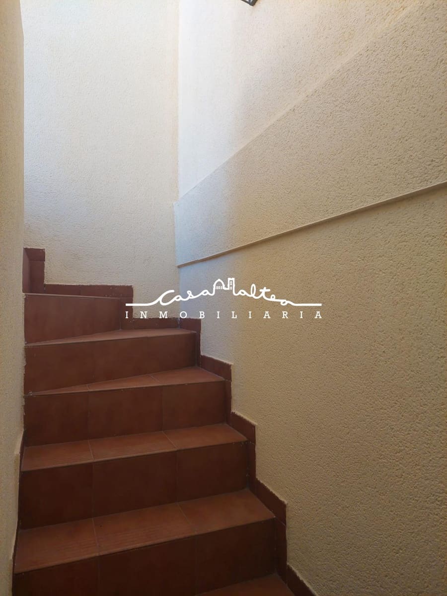 4 soveværelse Villa til salg i La Nucia med swimmingpool - € 475.000 (Ref: 9741851)