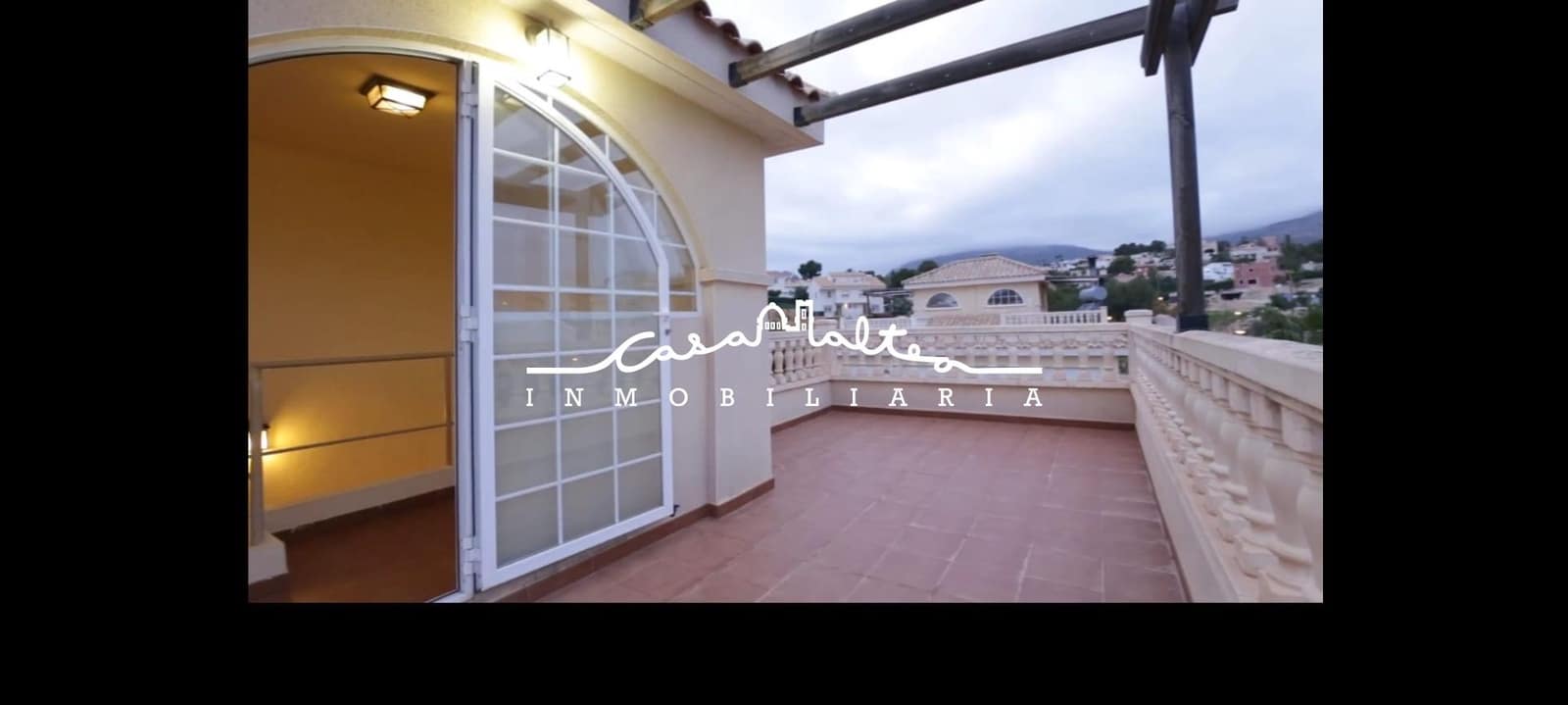 4 soveværelse Villa til salg i La Nucia med swimmingpool - € 475.000 (Ref: 9741851)