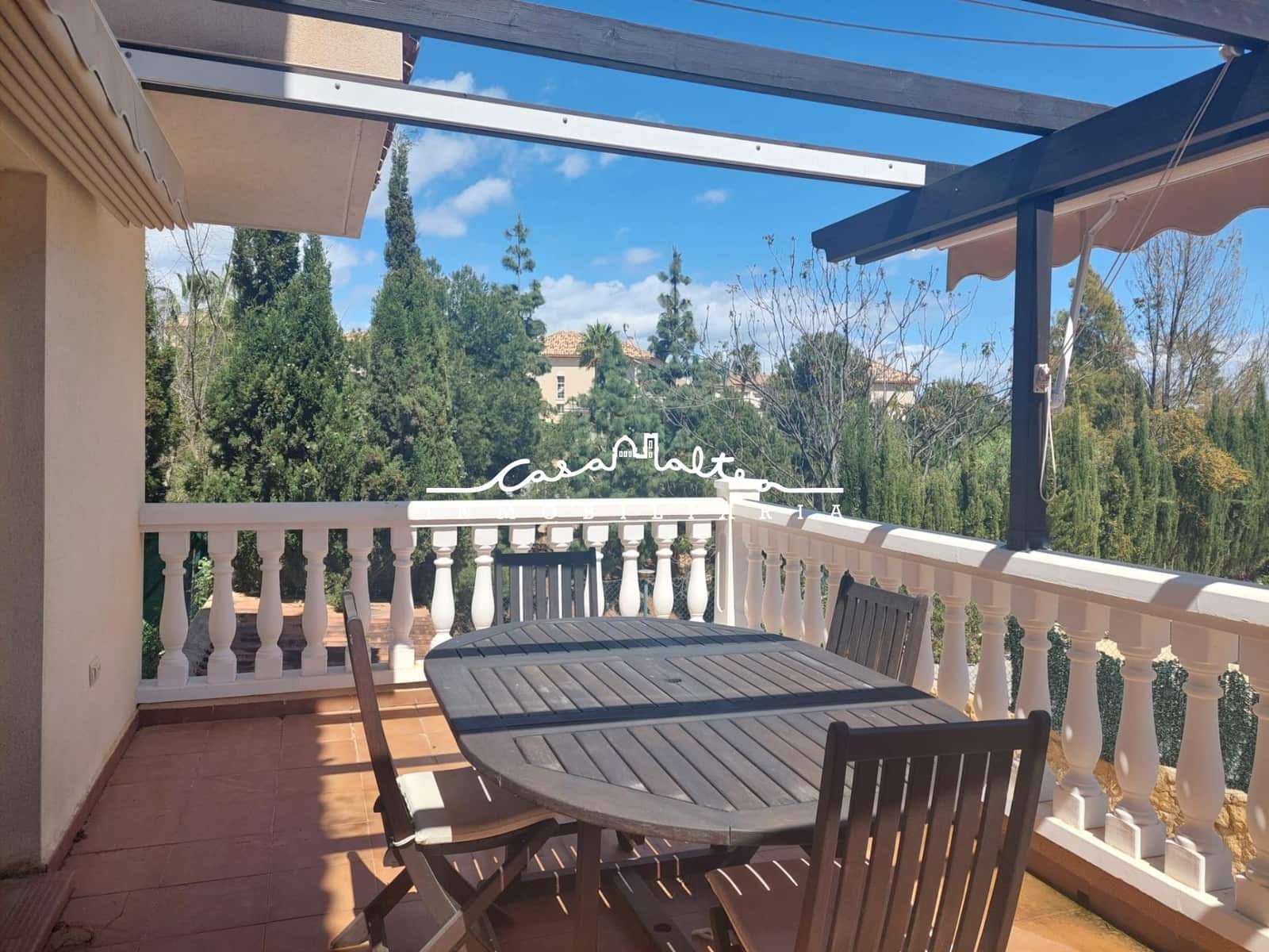 4 soveværelse Villa til salg i La Nucia med swimmingpool - € 475.000 (Ref: 9741851)