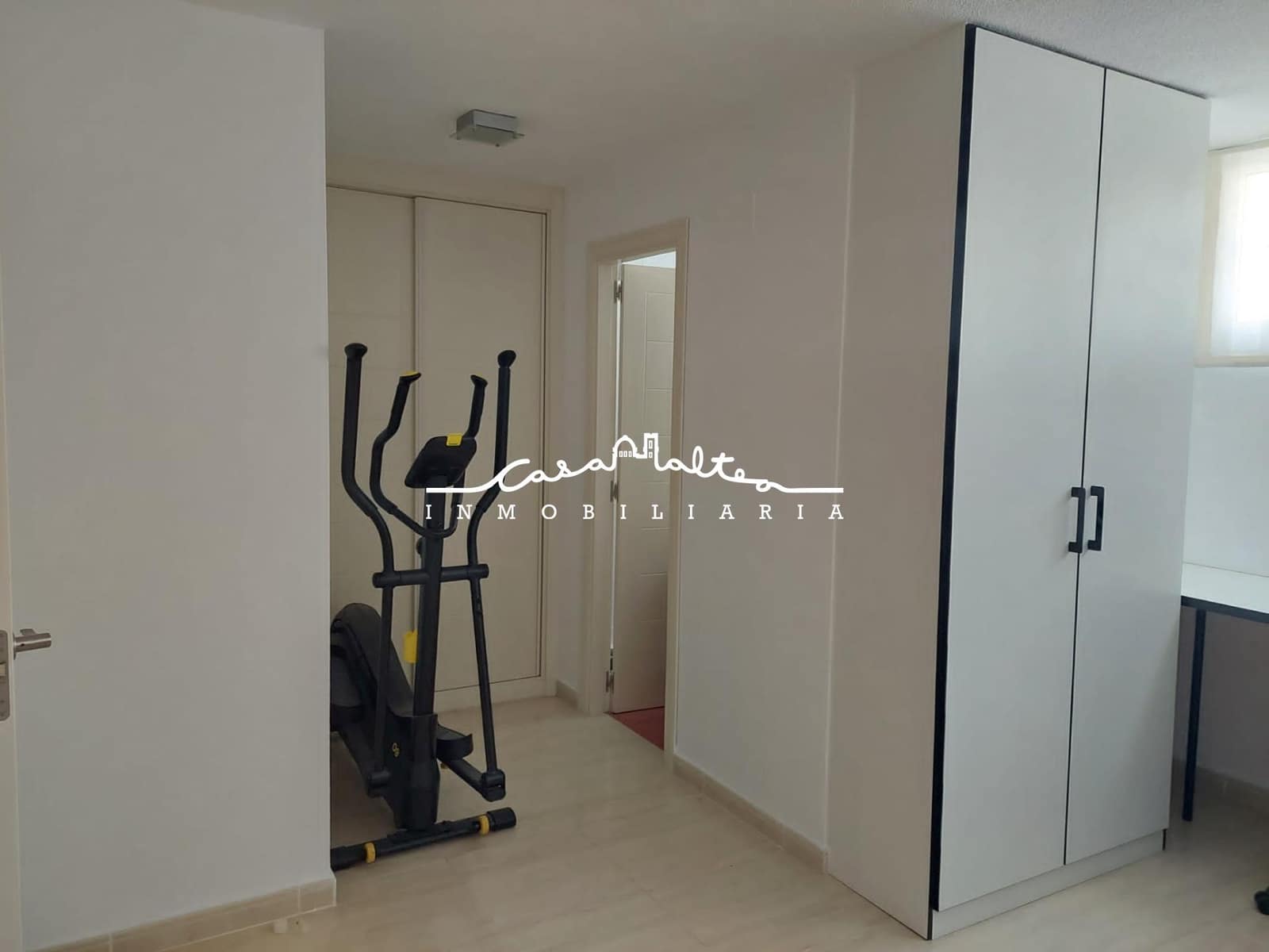 4 soveværelse Villa til salg i La Nucia med swimmingpool - € 475.000 (Ref: 9741851)