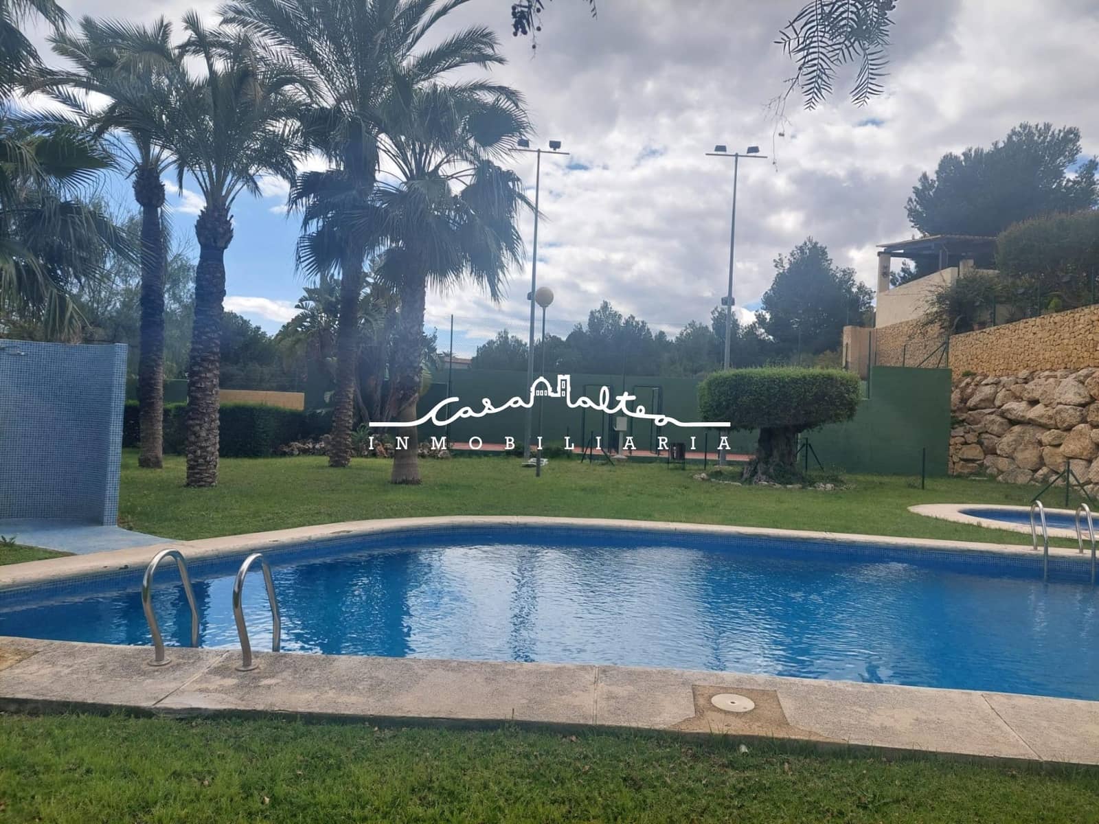 4 soveværelse Villa til salg i La Nucia med swimmingpool - € 475.000 (Ref: 9741851)