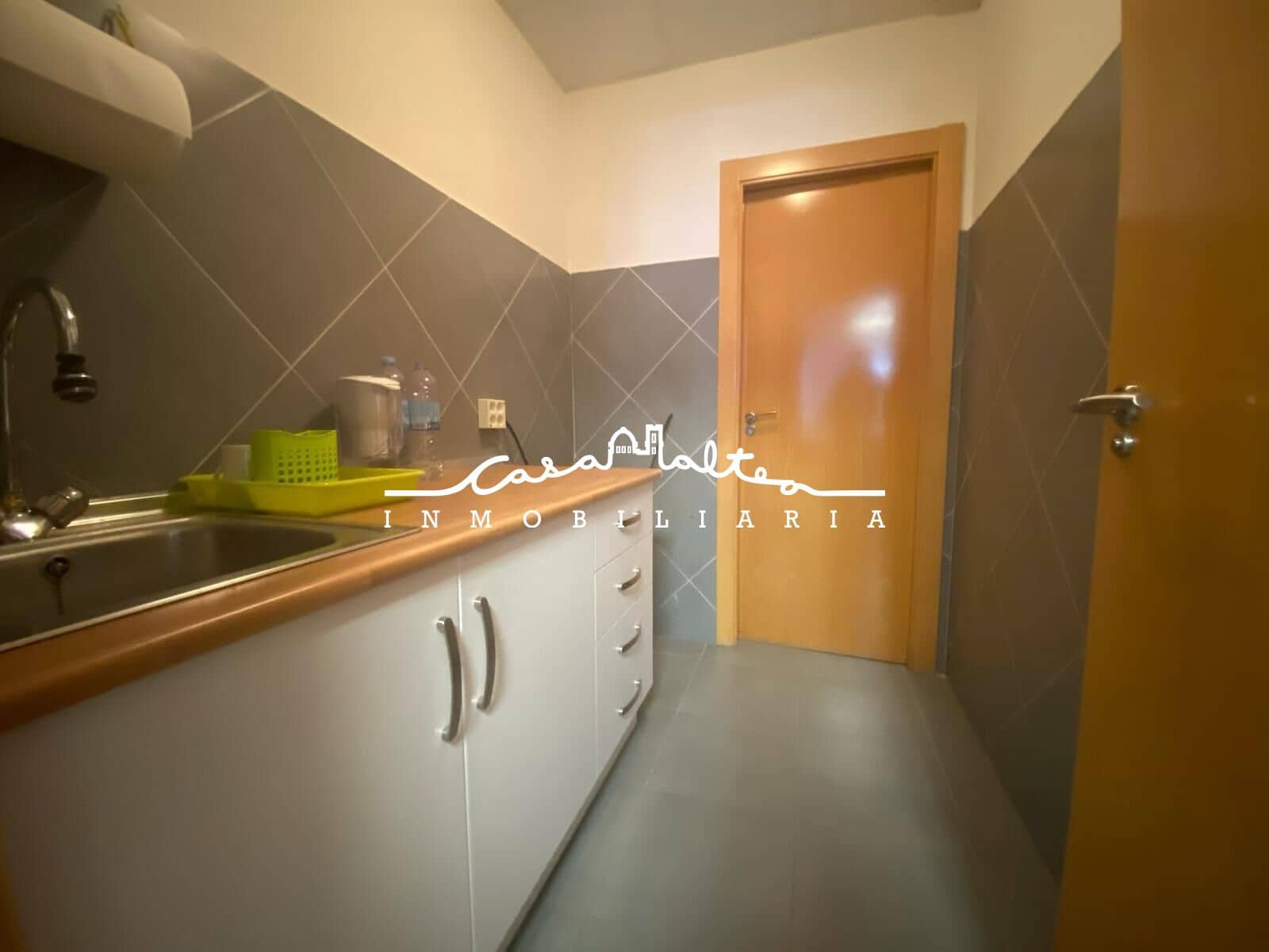 Kontor til leje i Altea - € 900 (Ref: 9780723)