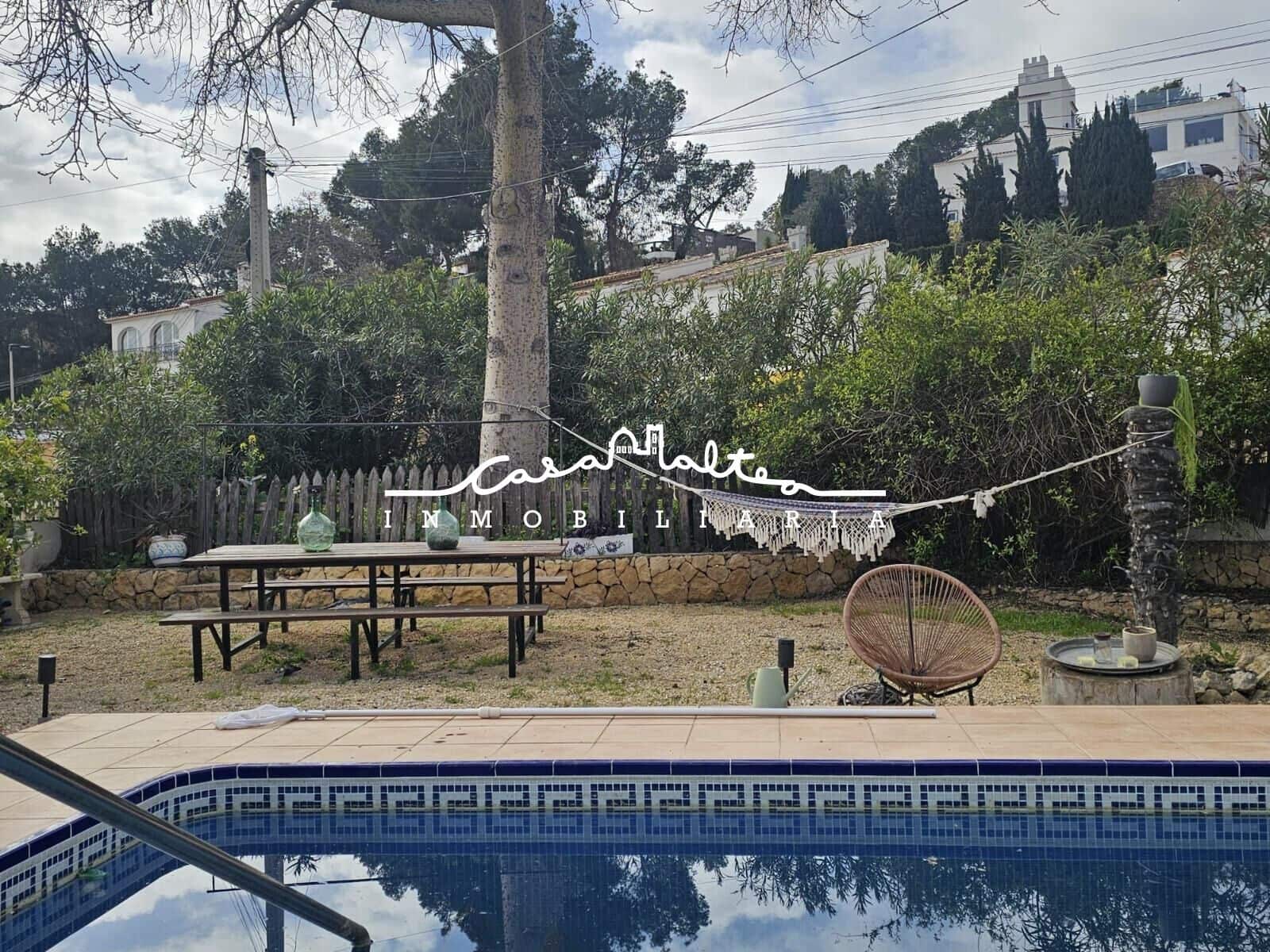 3 bedroom Semi-detached Villa for sale in Alfaz del Pi / L'Alfas del Pi with pool - € 359,900 (Ref: 9788537)