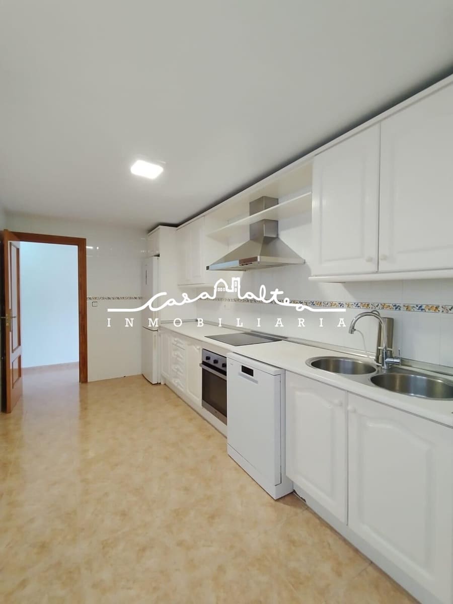 3 makuuhuone Asunto myytävänä paikassa Altea mukana 
autotalli - 320 000 € (Ref: 9794825)