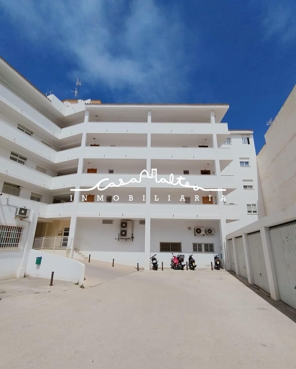 3 makuuhuone Asunto myytävänä paikassa Altea mukana 
autotalli - 320 000 € (Ref: 9794825)