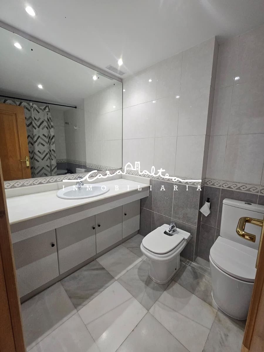 2 soveværelse Lejlighed til leje i Altea med swimmingpool - € 1.400 (Ref: 9806595)