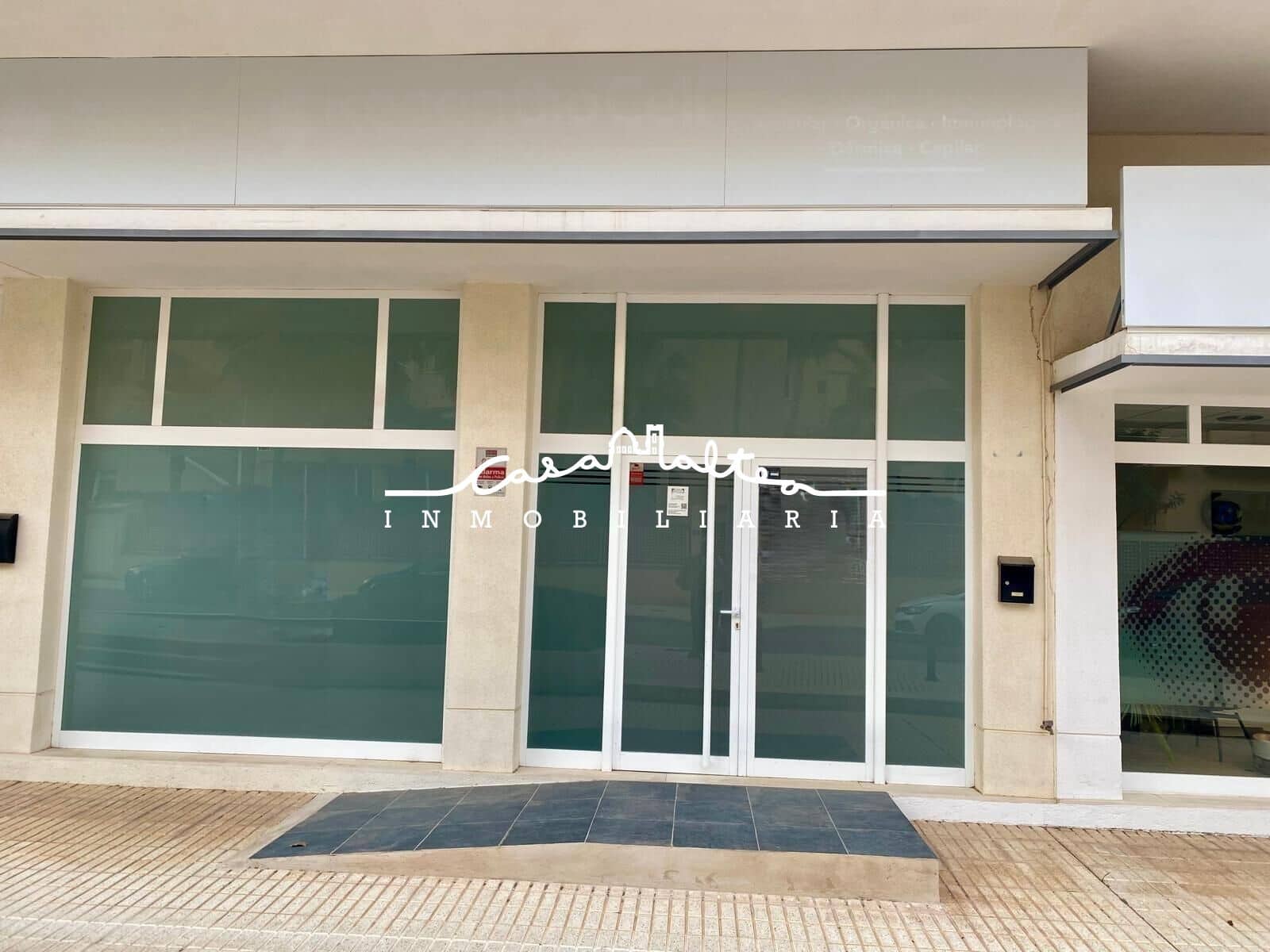 Erhverv til salg i Albir - € 350.000 (Ref: 9812275)