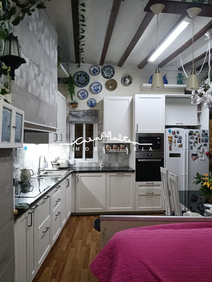 4 bedroom Townhouse for sale in Callosa d'En Sarria - € 220,000 (Ref: 9820341)