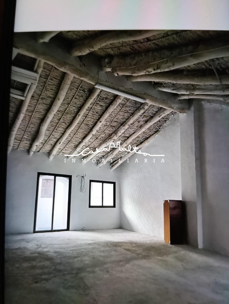 4 bedroom Townhouse for sale in Callosa d'En Sarria - € 220,000 (Ref: 9820341)