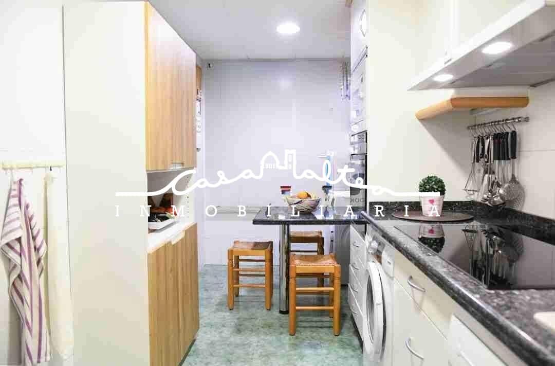 4 soveværelse Semi-Rækkehus til salg i Albir med swimmingpool garage - € 439.000 (Ref: 9823050)