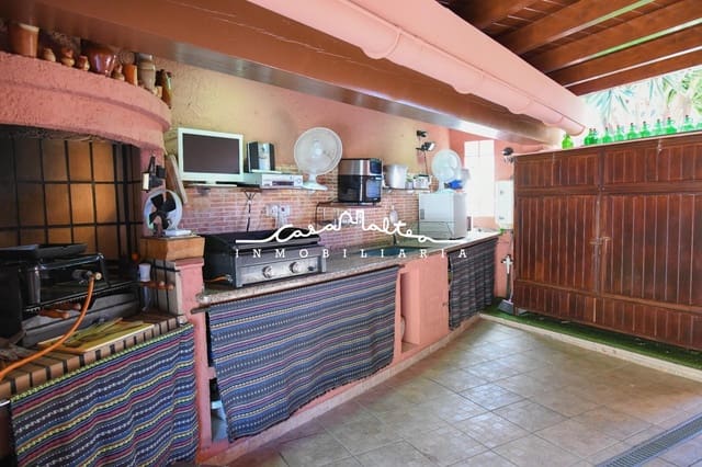 4 soveværelse Semi-Rækkehus til salg i Albir, Alfaz del Pi / L'Alfàs del Pi med swimmingpool garage - € 439.000 (Ref: 9823050)