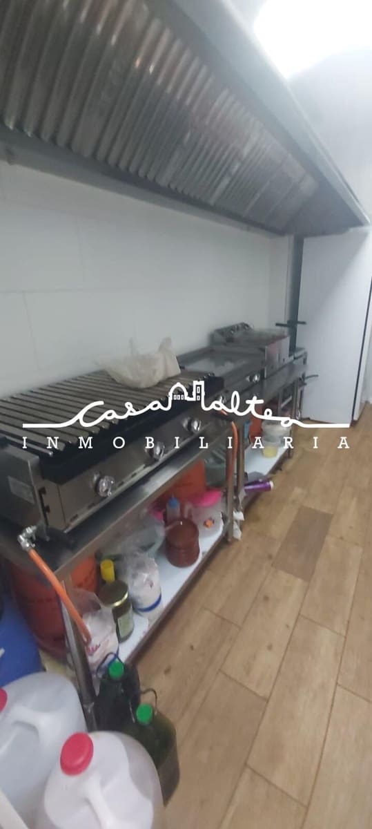 Commercial for rent in Altea - € 800 (Ref: 9849555)