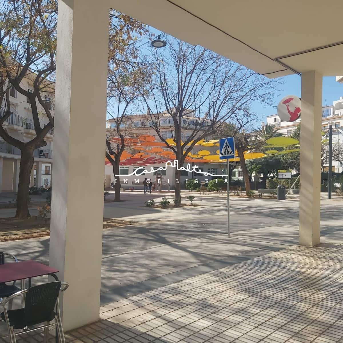 Commercial for rent in Altea - € 800 (Ref: 9849555)