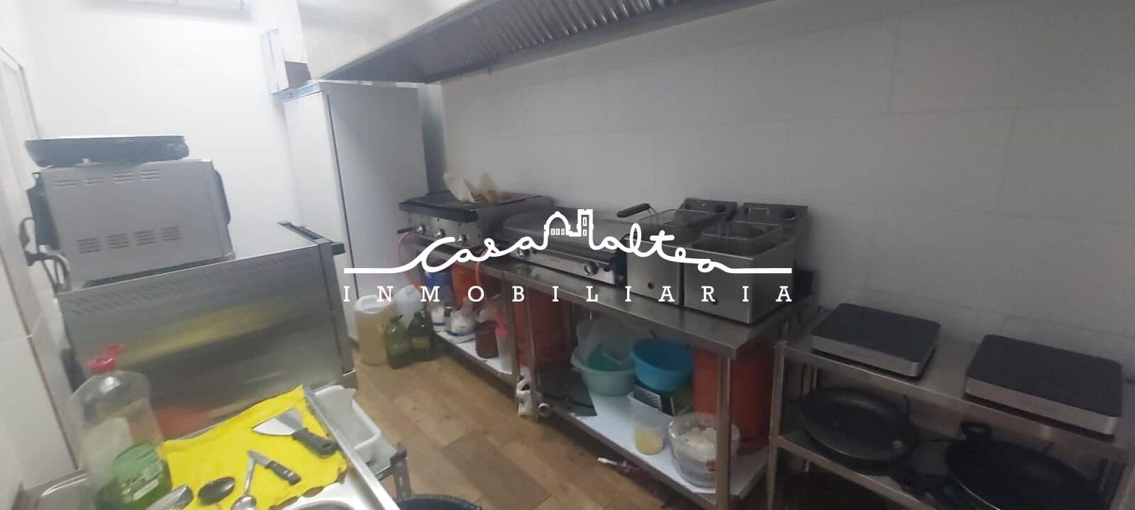 Commercial for rent in Altea - € 800 (Ref: 9849555)