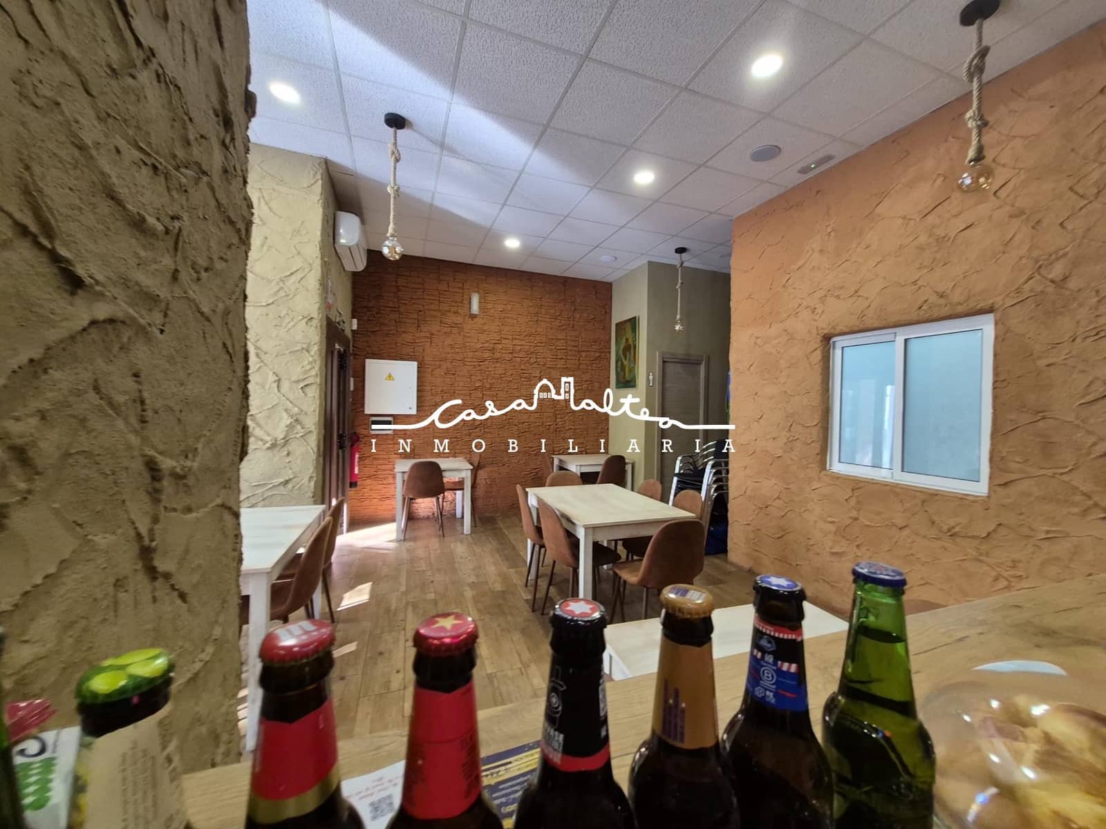 Commercial for rent in Altea - € 800 (Ref: 9849555)