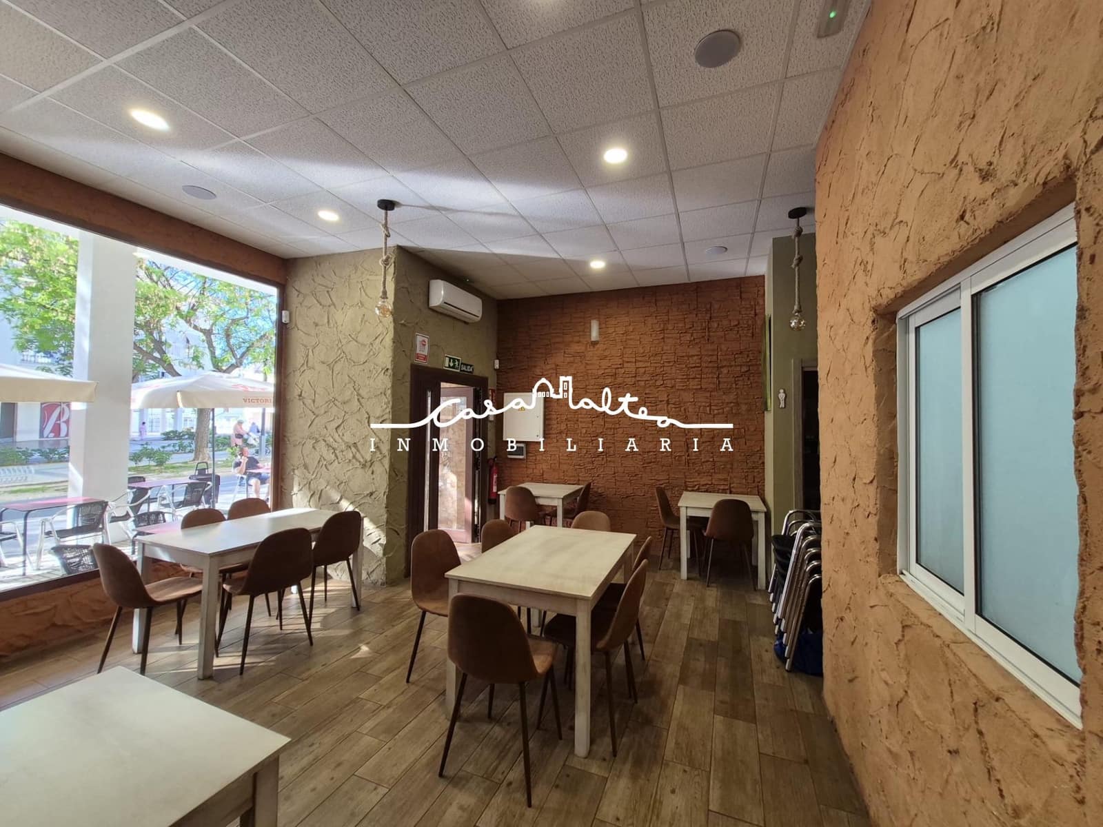 Commercial for rent in Altea - € 800 (Ref: 9849555)