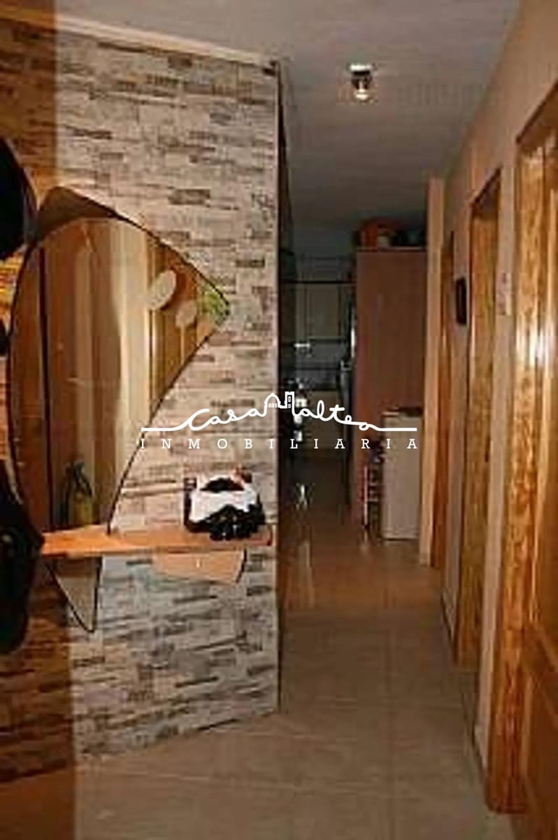 2 bedroom Flat for sale in Alfaz del Pi / L'Alfas del Pi - € 196,000 (Ref: 9855616)