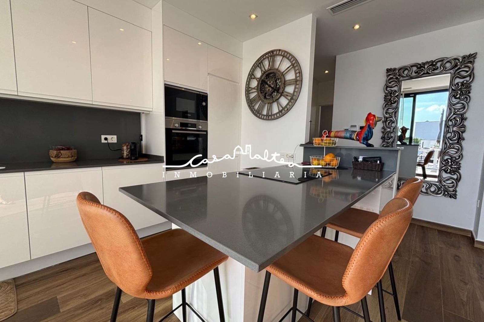 5 bedroom Villa for sale in Polop with pool garage - € 680,000 (Ref: 9862017)