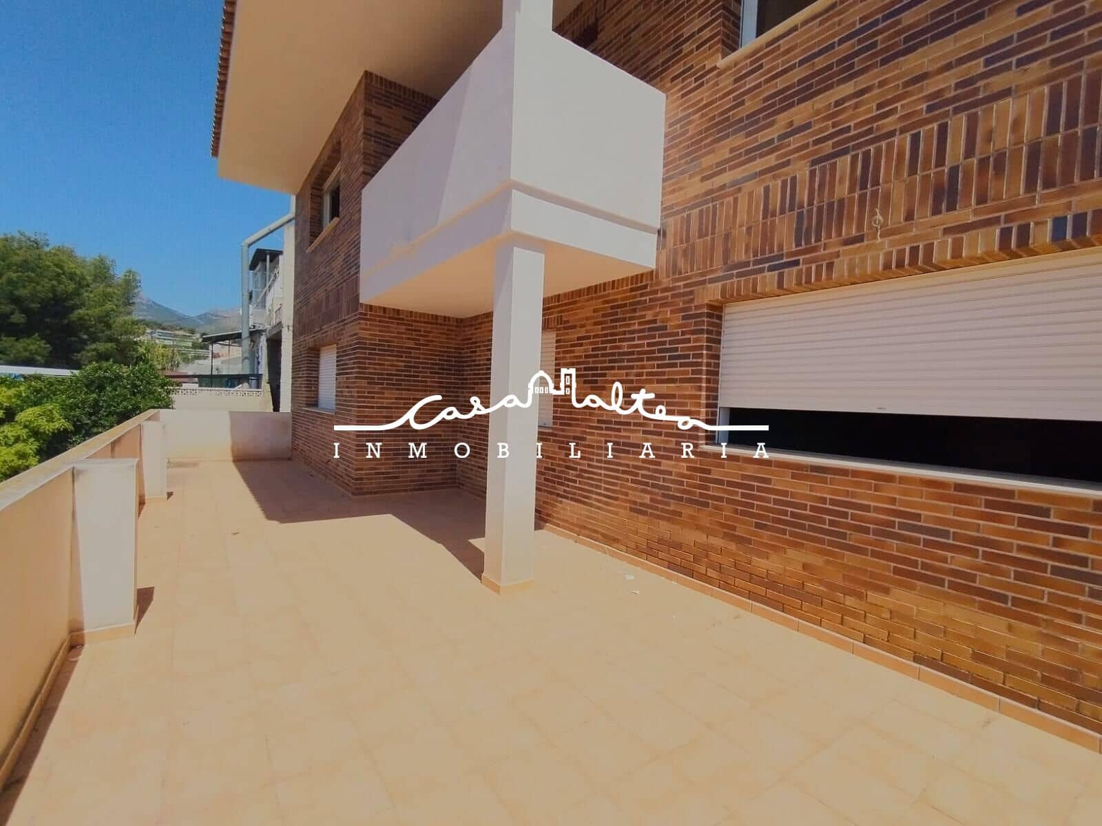 4 sovrum Villa till salu i Alfaz del Pi / L'Alfas del Pi - 585 000 € (Ref: 9896477)
