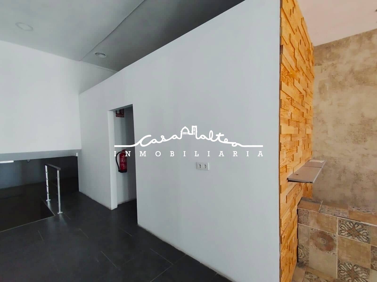 Kommersiell til leie i Altea - € 2 000 (Ref: 9898960)