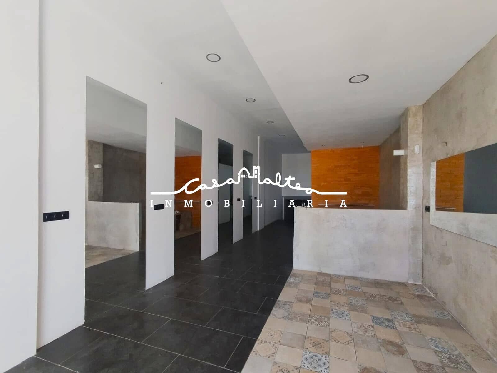Kommersiell til leie i Altea - € 2 000 (Ref: 9898960)