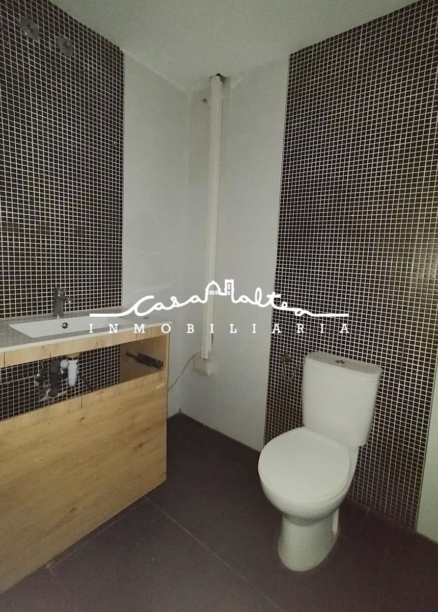 Kommersiell til leie i Altea - € 2 000 (Ref: 9898960)