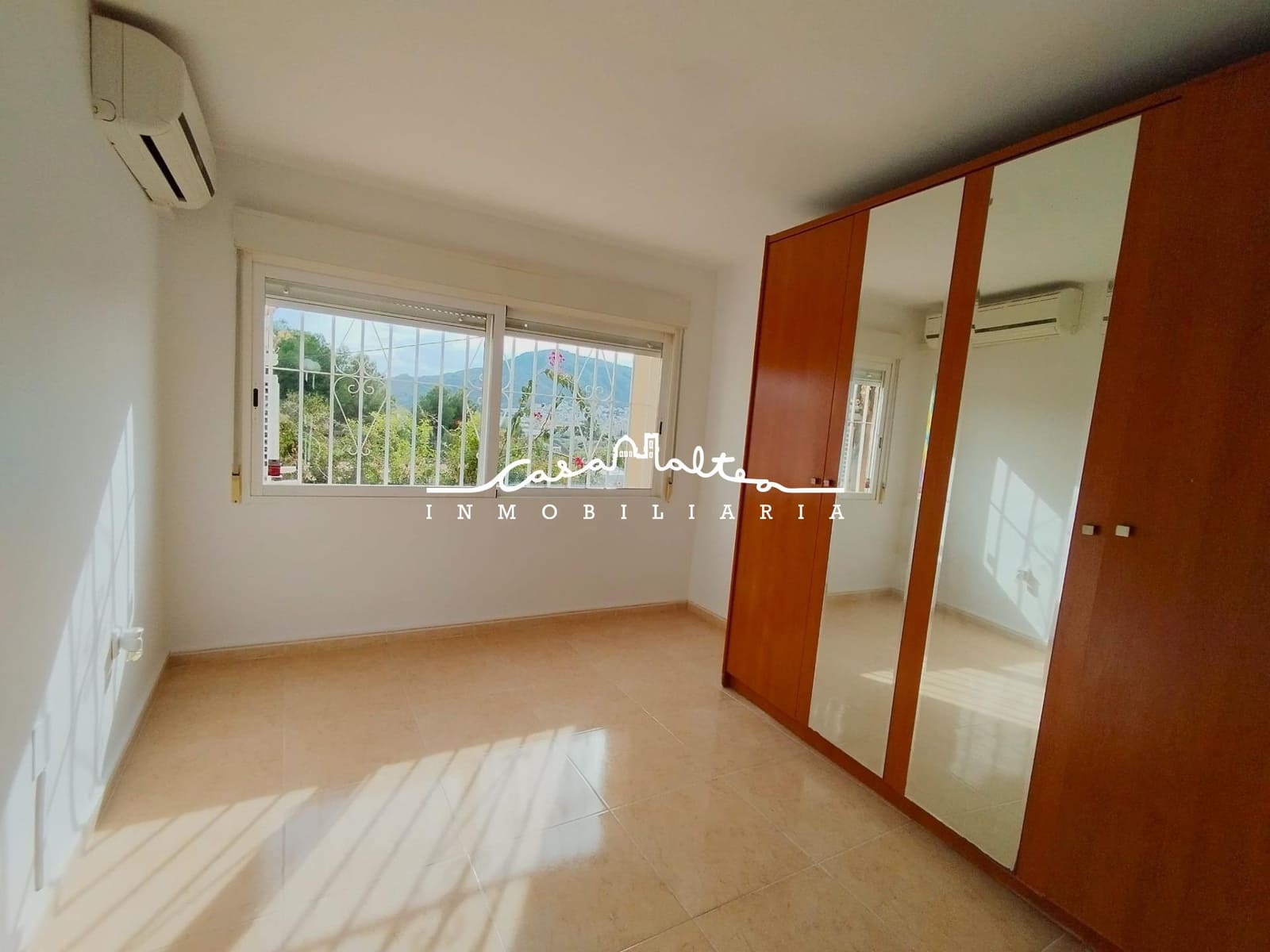2 bedroom Apartment for rent in Altea with pool garage - € 1,600 (Ref: 9920568)