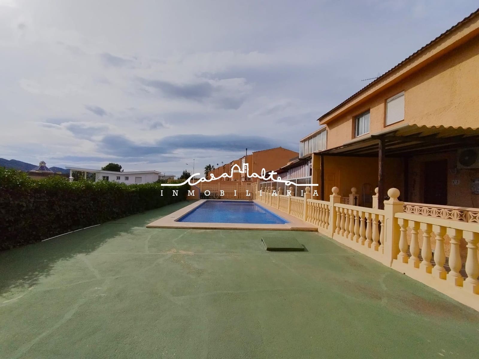 2 bedroom Apartment for rent in Altea with pool garage - € 1,600 (Ref: 9920568)