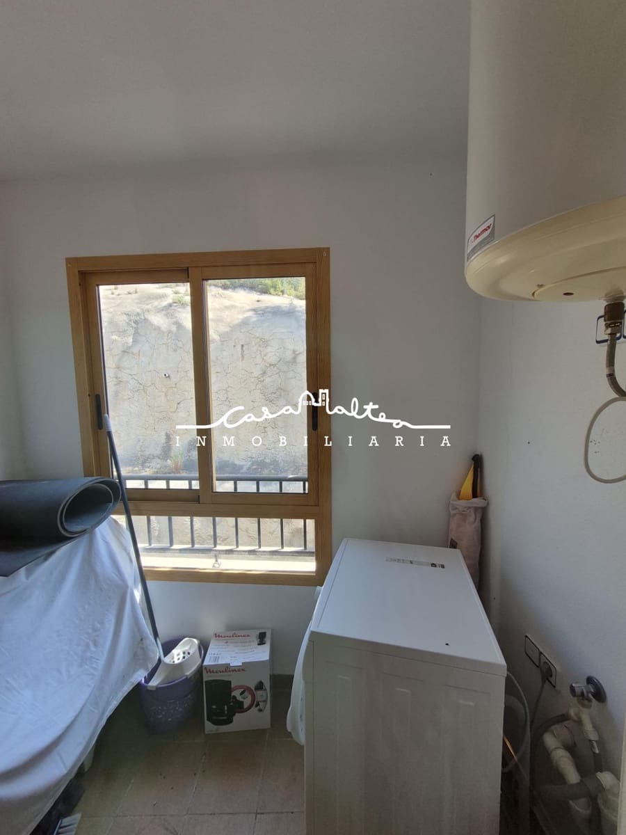 3 bedroom Flat for sale in Chirles with garage - € 180,000 (Ref: 9927584)