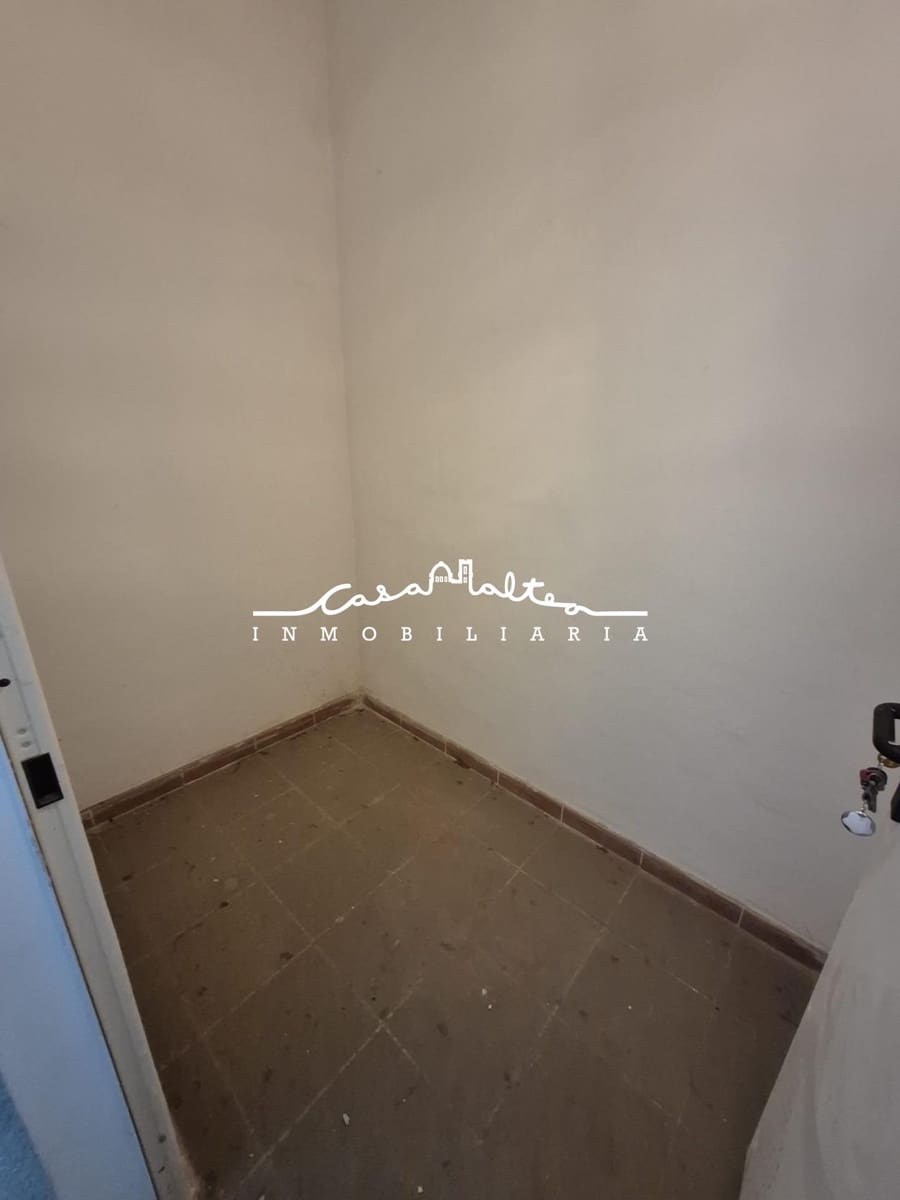 3 bedroom Flat for sale in Chirles with garage - € 180,000 (Ref: 9927584)