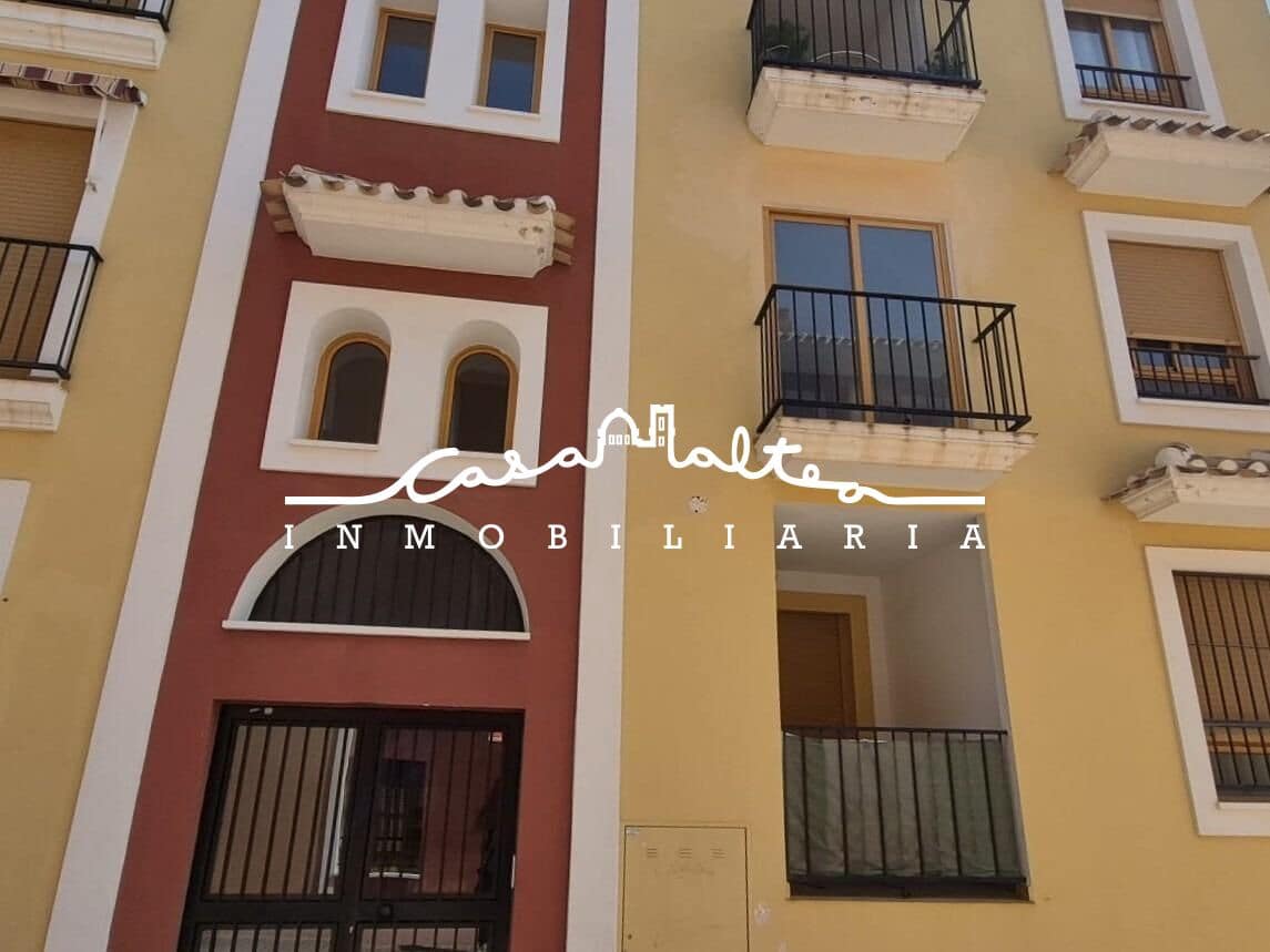 3 bedroom Flat for sale in Chirles with garage - € 180,000 (Ref: 9927584)