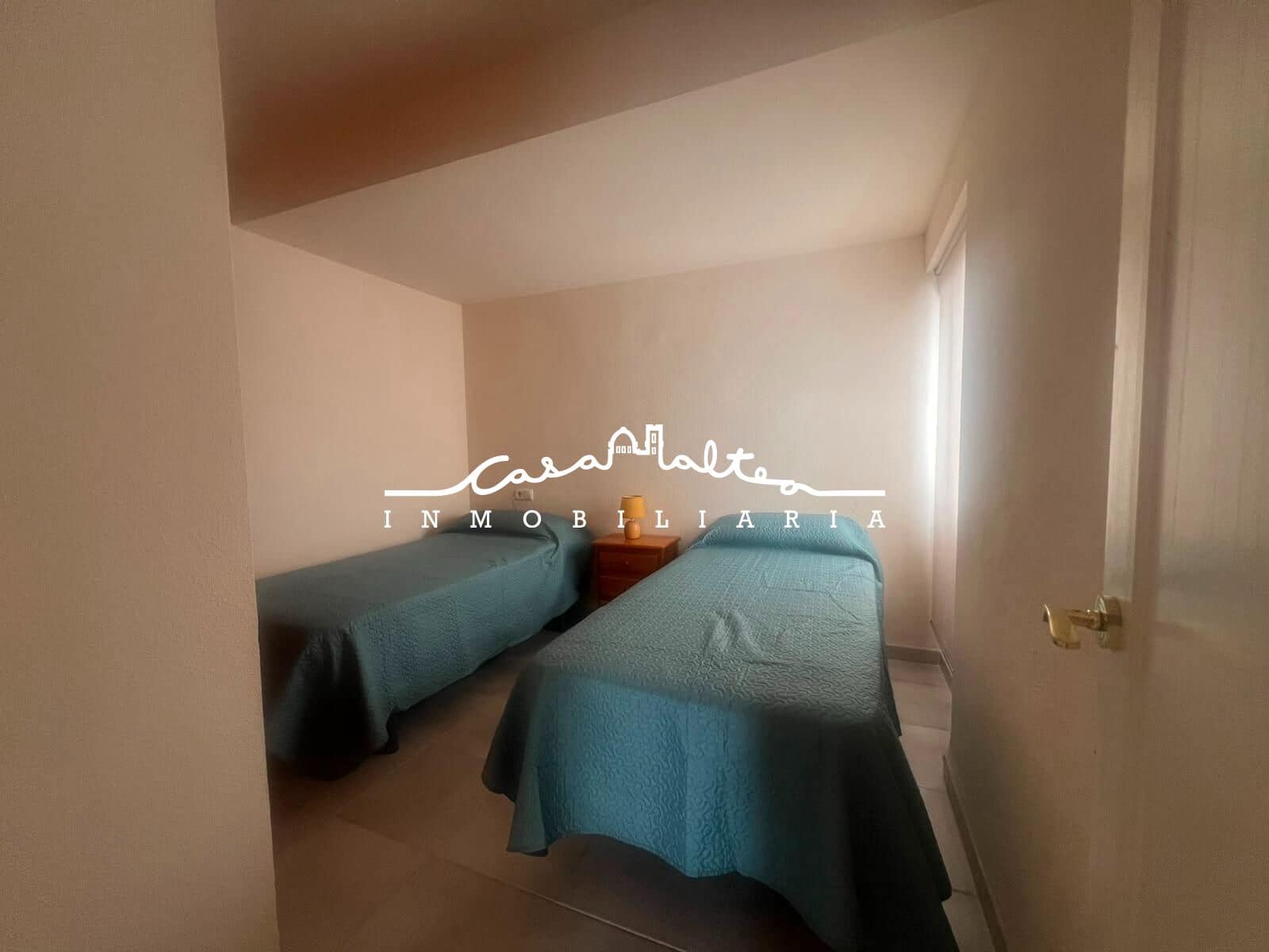 Piso de 3 habitaciones en Altea en alquiler - 1.200 € (Ref: 9936522)