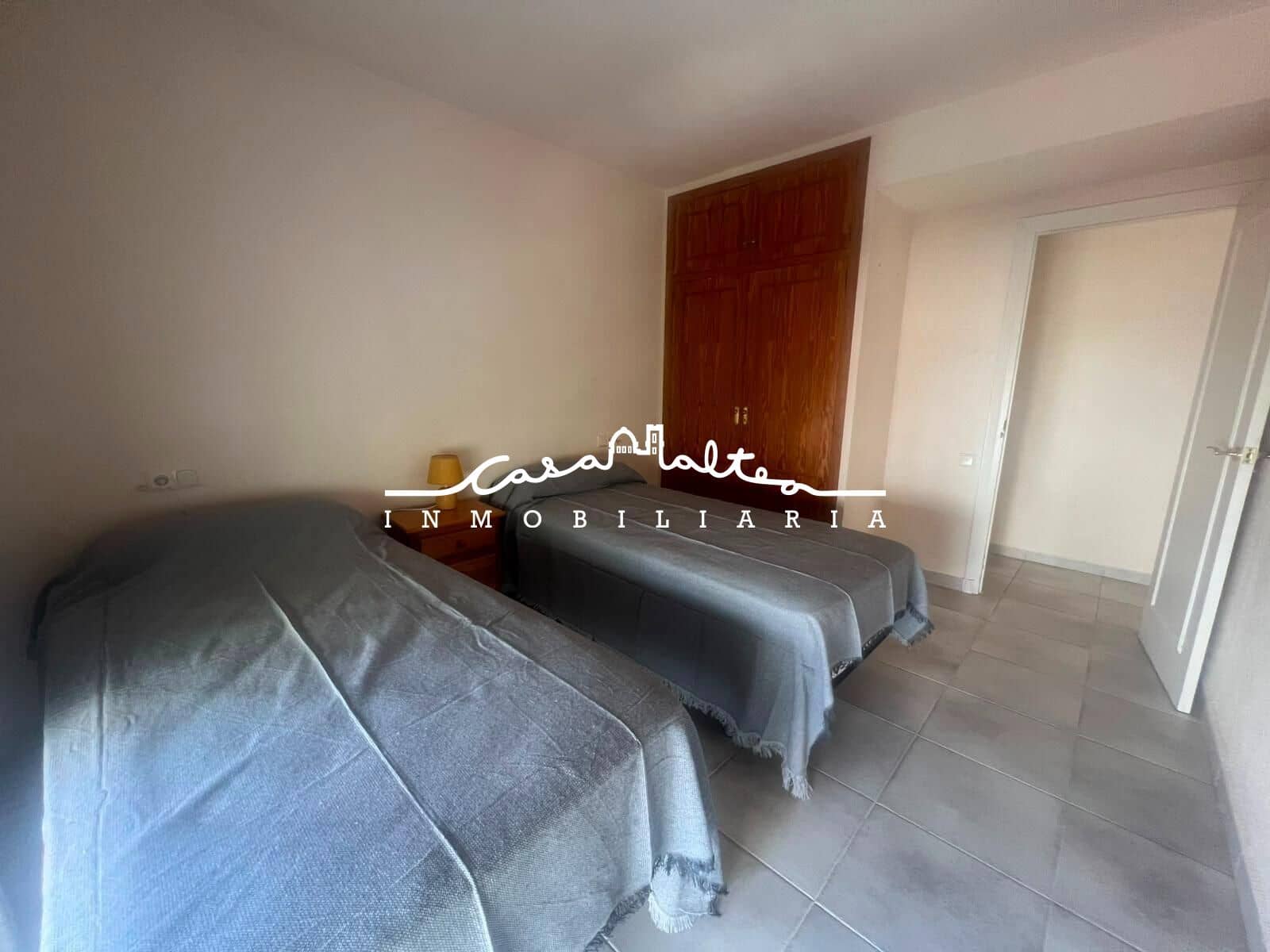 Piso de 3 habitaciones en Altea en alquiler - 1.200 € (Ref: 9936522)