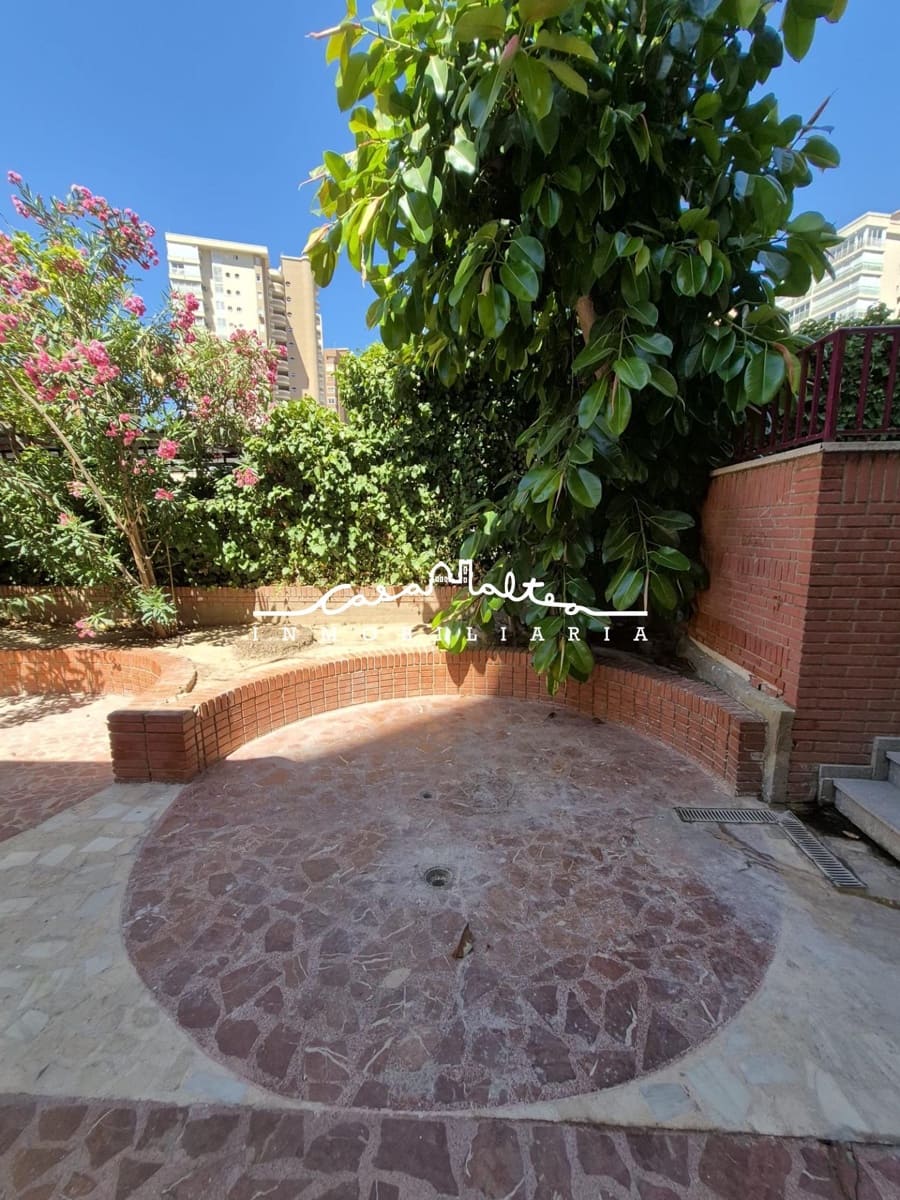 1 soveværelse Studio til salg i Benidorm - € 1.000.000 (Ref: 9945882)