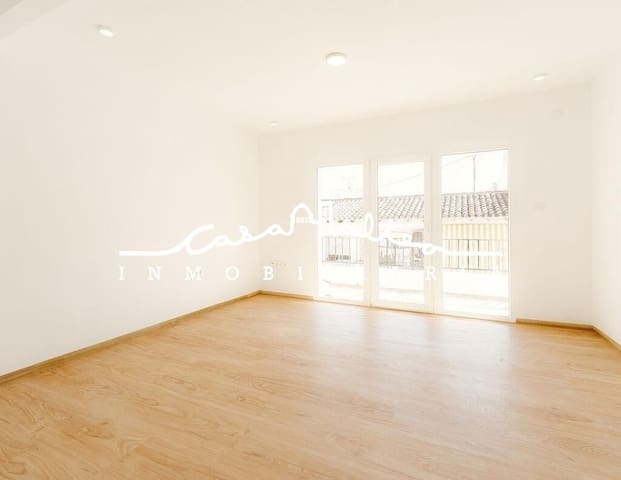 Piso de 4 habitaciones en Altea en venta - 325.000 € (Ref: 9949934)