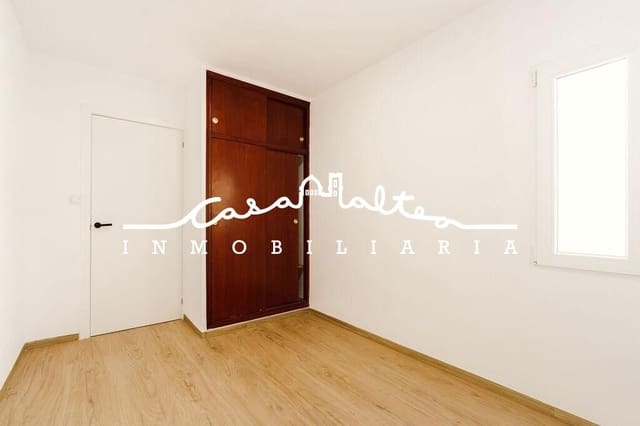 Piso de 4 habitaciones en Altea en venta - 325.000 € (Ref: 9949934)