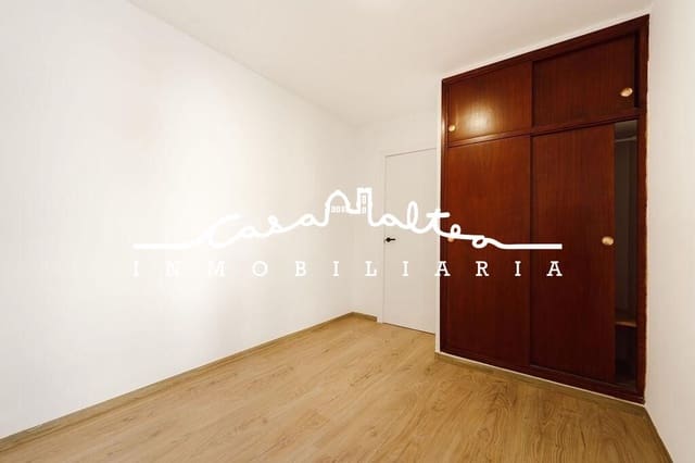 Piso de 4 habitaciones en Altea en venta - 325.000 € (Ref: 9949934)