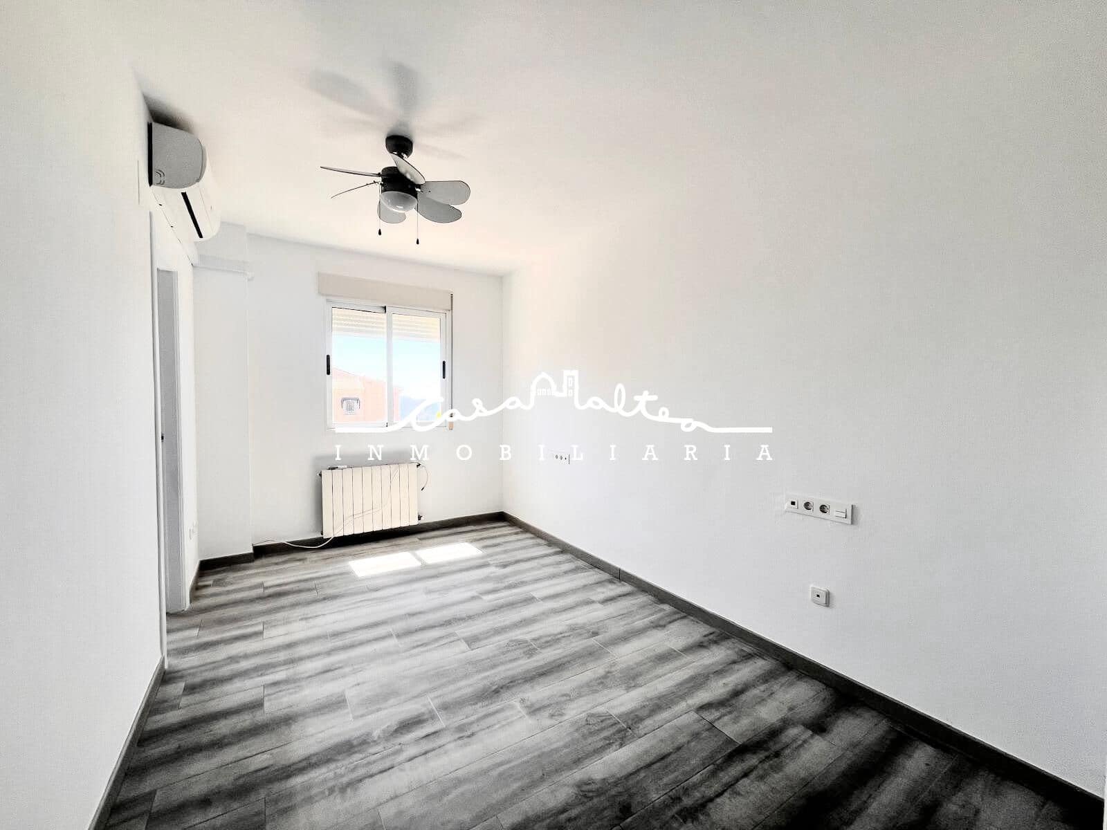 3 soverom Leilighet til salgs i Benidorm med svømmebasseng - € 300 000 (Ref: 9952740)