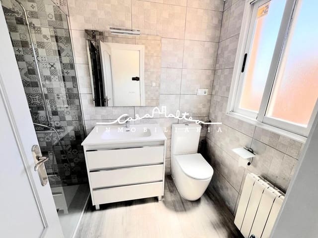 3 soverom Leilighet til salgs i Benidorm med svømmebasseng - € 300 000 (Ref: 9952740)
