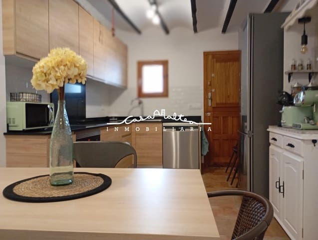 3 soveværelse Byhus til leje i Callosa d'En Sarrià - € 950 (Ref: 9975569)