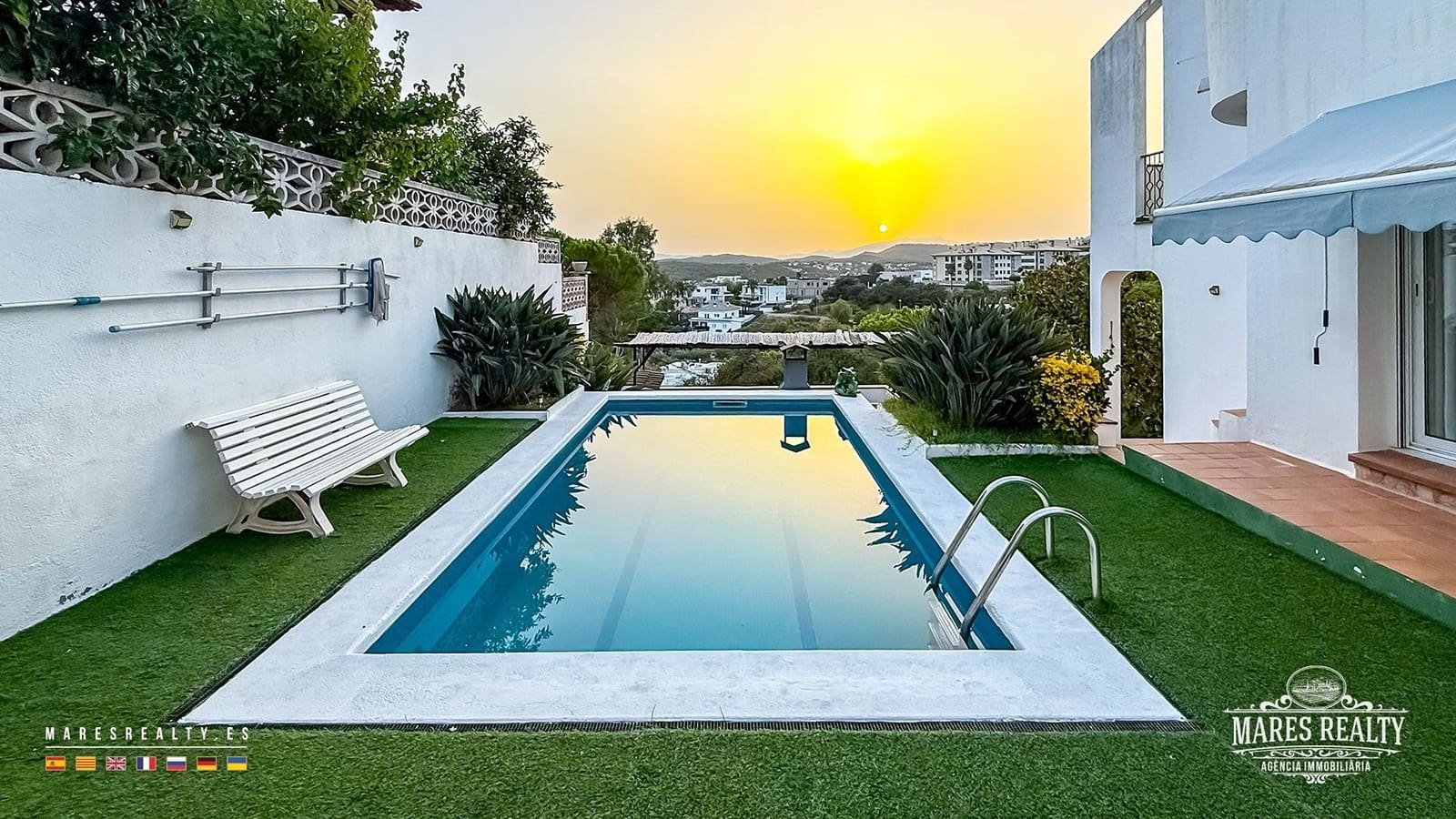 7 bedroom Villa for sale in Lloret de Mar with pool garage - € 530,500 (Ref: 10042461)