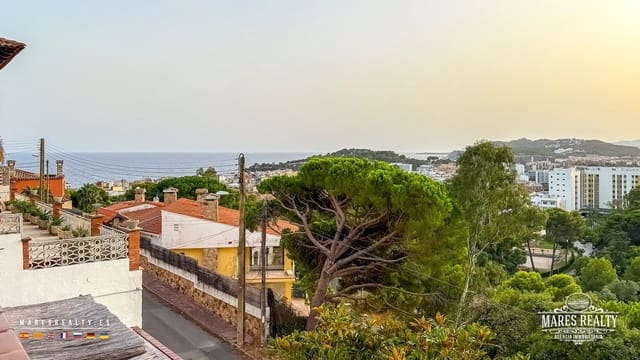 7 sypialnia Willa na sprzedaż w Lloret de Mar z basenem garażem - 530 500 € (Ref: 10042461)