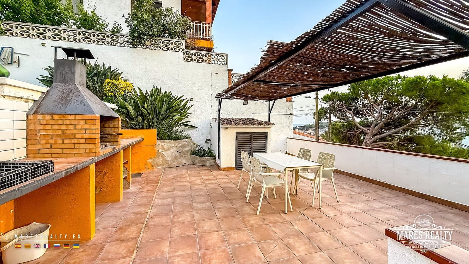 7 bedroom Villa for sale in Lloret de Mar with pool garage - € 530,500 (Ref: 10042461)