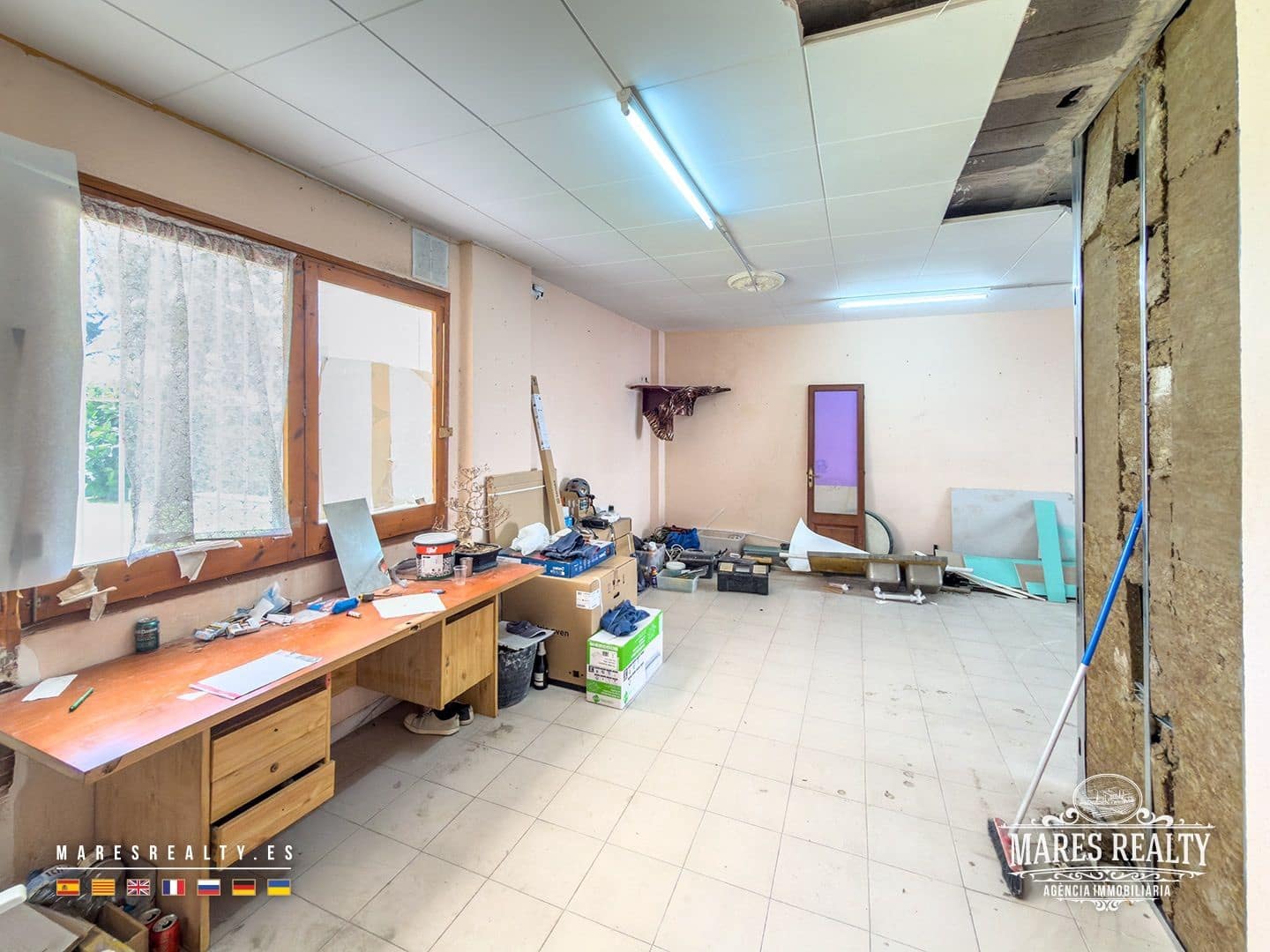 Commercial for sale in Lloret de Mar - € 250,000 (Ref: 10085453)