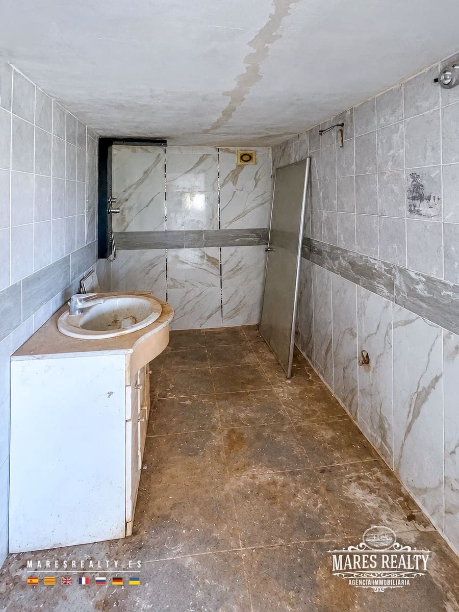 4 sovrum Villa till salu i Lloret de Mar med garage - 190 000 € (Ref: 10099638)